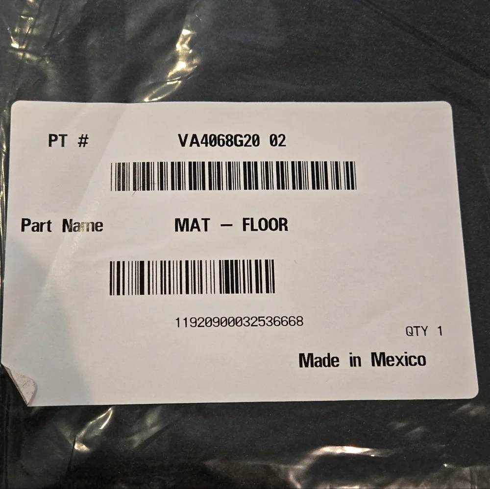 New Mazda Floor Mats Part# (VA40-68-G20-02) Set Of 4 (CX-50) - Picture 2 of 5